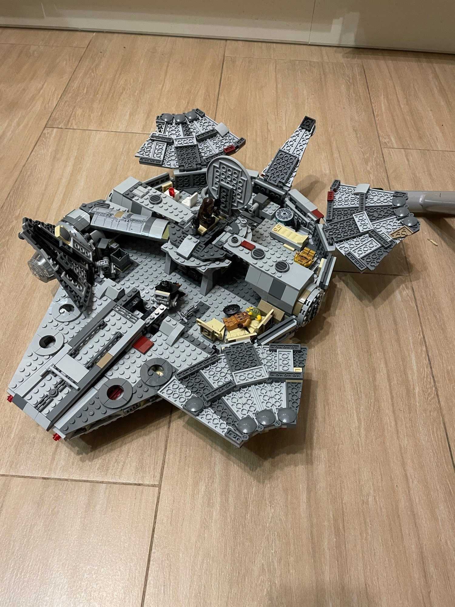 LEGO «Сокол Тысячелетия»